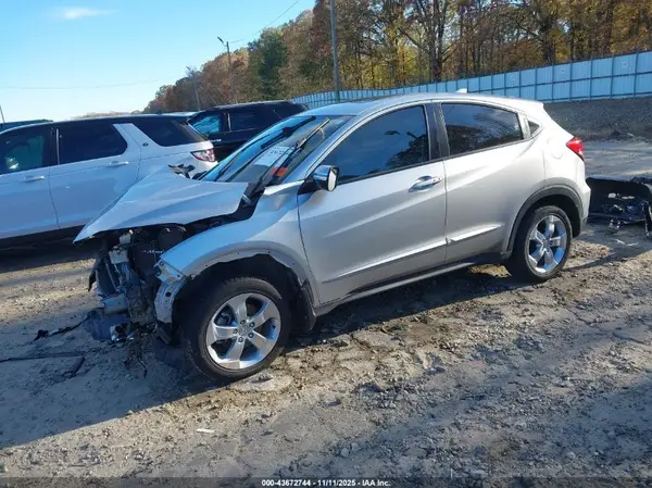 3CZRU5H53GM724694 2016 HONDA HR-V - Image 2