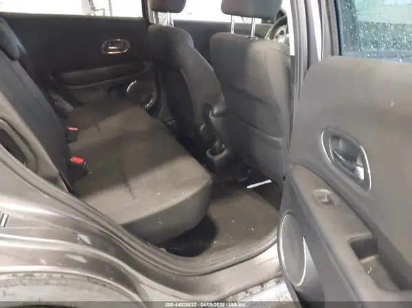 3CZRU5H53GM753726 2016 HONDA HR-V - Image 8