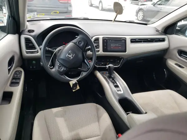 3CZRU5H53HG704669 2017 HONDA HR-V - Image 8