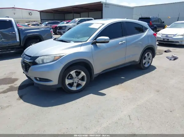 3CZRU5H53HG708107 2017 HONDA HR-V - Image 2