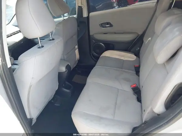 3CZRU5H53HG708107 2017 HONDA HR-V - Image 8