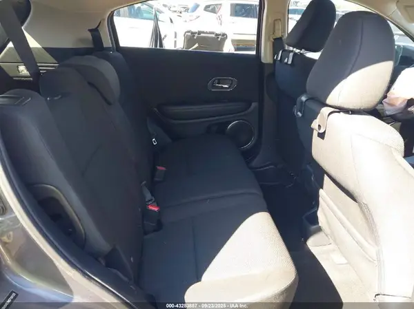 3CZRU5H53HG710133 2017 HONDA HR-V - Image 8
