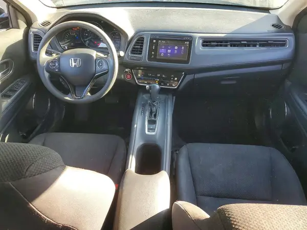 3CZRU5H53HM710831 2017 HONDA HR-V - Image 8