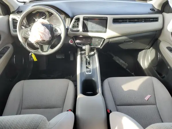 3CZRU5H53HM712935 2017 HONDA HR-V - Image 8
