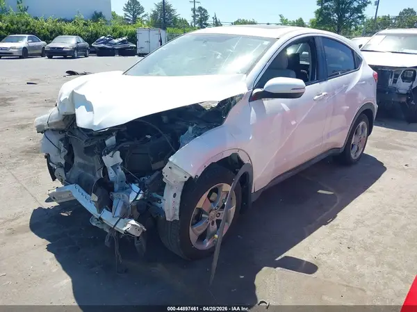 3CZRU5H53HM715236 2017 HONDA HR-V - Image 2