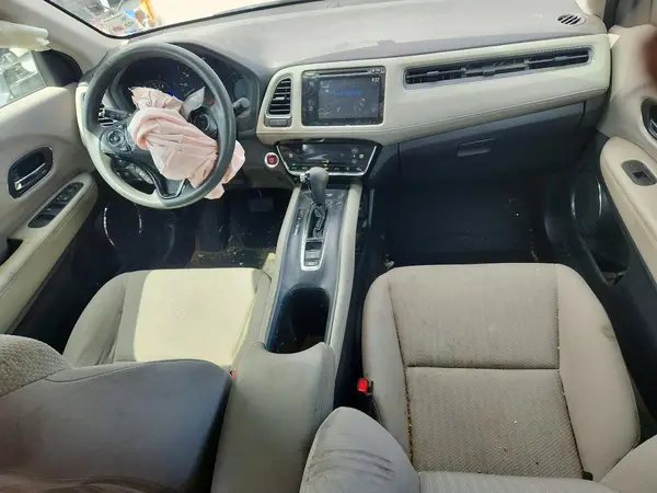 3CZRU5H53HM715270 2017 HONDA HR-V - Image 8