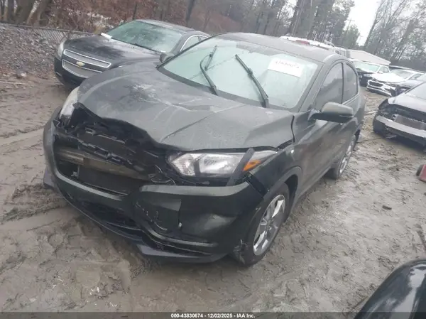 3CZRU5H53HM719092 2017 HONDA HR-V - Image 2