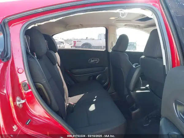 3CZRU5H53HM721957 2017 HONDA HR-V - Image 8