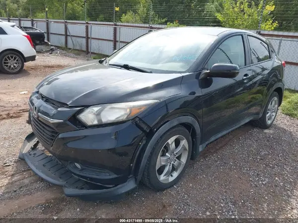 3CZRU5H53HM722736 2017 HONDA HR-V - Image 2