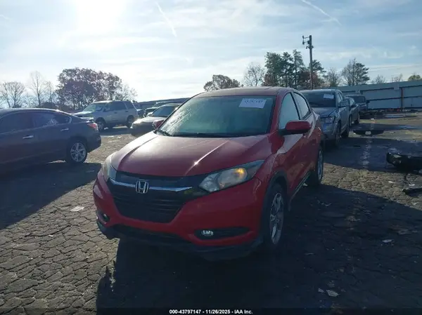 3CZRU5H53HM724163 2017 HONDA HR-V - Image 2