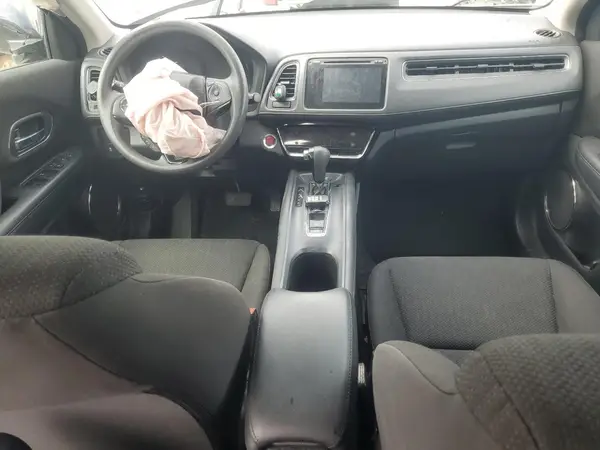 3CZRU5H53HM725636 2017 HONDA HR-V - Image 8