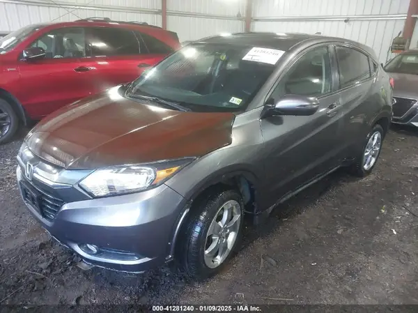 3CZRU5H53HM726964 2017 HONDA HR-V - Image 2