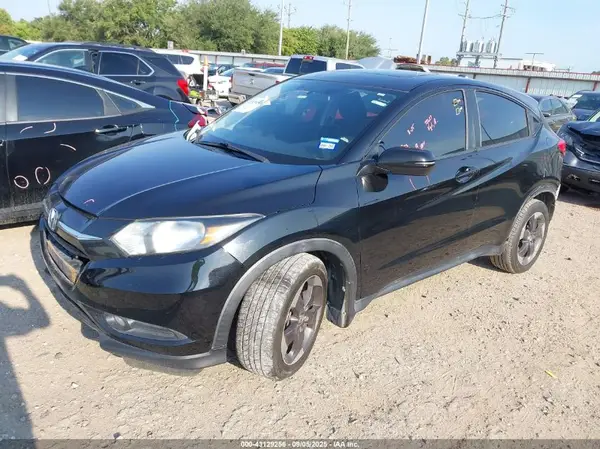 3CZRU5H53JG702183 2018 HONDA HR-V - Image 2
