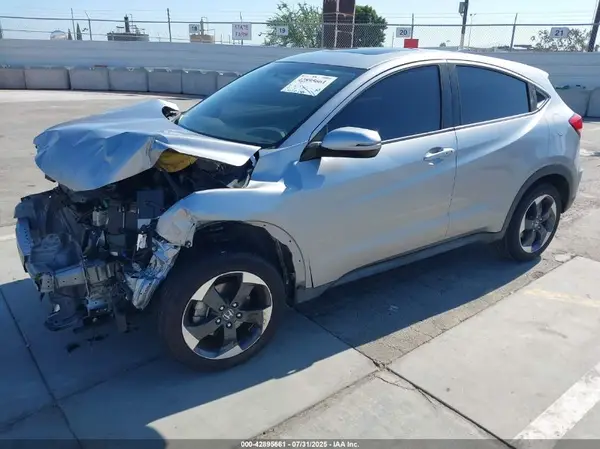 3CZRU5H53JG702376 2018 HONDA HR-V - Image 2