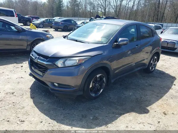 3CZRU5H53JM709457 2018 HONDA HR-V - Image 2