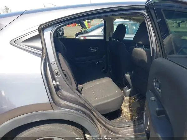 3CZRU5H53JM709457 2018 HONDA HR-V - Image 8