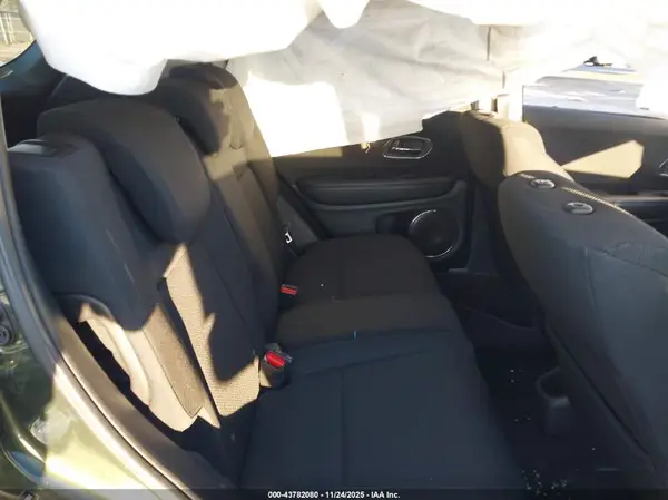 3CZRU5H53JM710091 2018 HONDA HR-V - Image 8