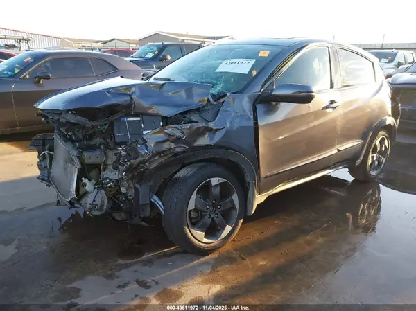 3CZRU5H53JM712147 2018 HONDA HR-V - Image 2