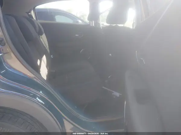 3CZRU5H53JM714626 2018 HONDA HR-V - Image 8
