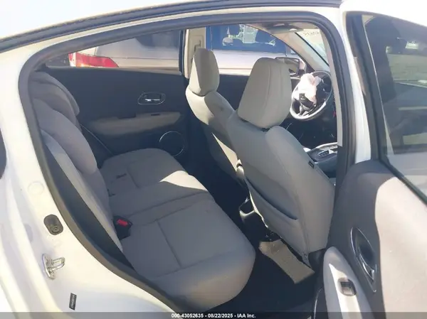 3CZRU5H53KM701540 2019 HONDA HR-V - Image 8