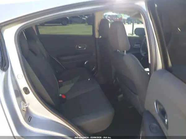 3CZRU5H53KM710769 2019 HONDA HR-V - Image 8
