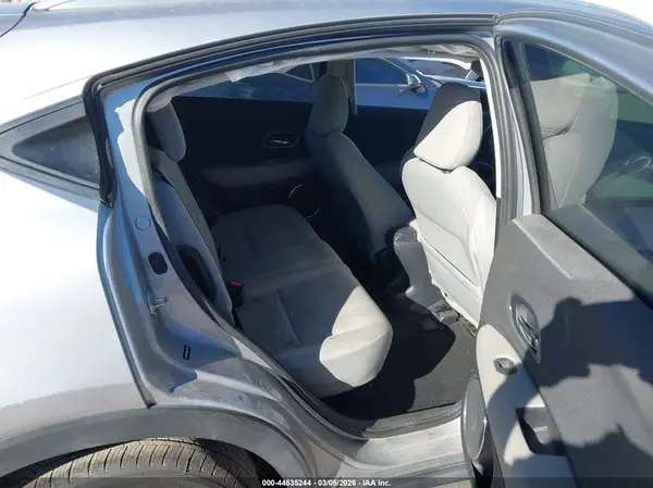 3CZRU5H53KM719309 2019 HONDA HR-V - Image 8