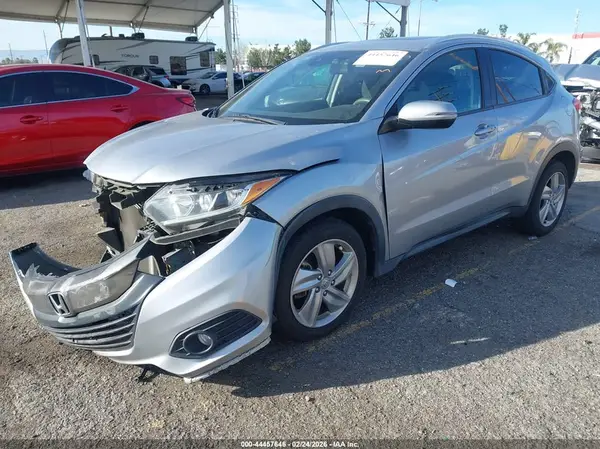 3CZRU5H53KM728155 2019 HONDA HR-V - Image 2