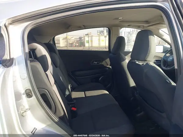 3CZRU5H53KM728155 2019 HONDA HR-V - Image 8