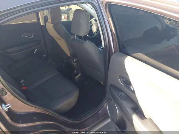 3CZRU5H53MM733021 2021 HONDA HR-V - Image 8