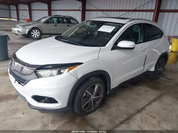 3CZRU5H53NM708704 2022 HONDA HR-V - Image 2