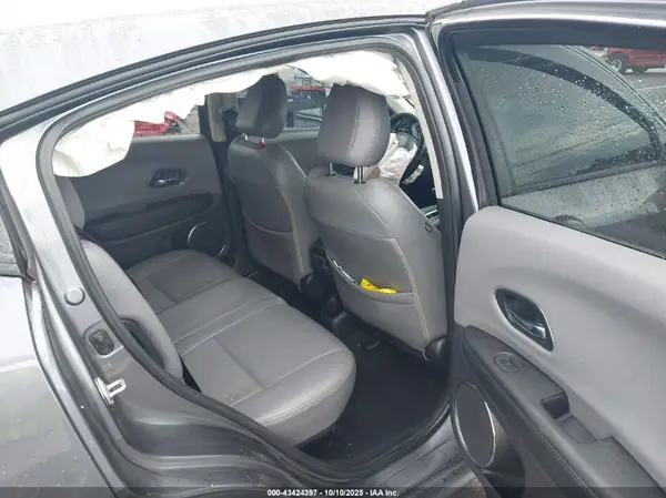 3CZRU5H53NM720500 2022 HONDA HR-V - Image 8