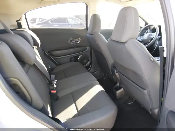 3CZRU5H53NM732906 2022 HONDA HR-V - Image 8