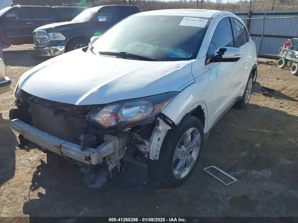 3CZRU5H54GM705703 2016 HONDA HR-V - Image 2