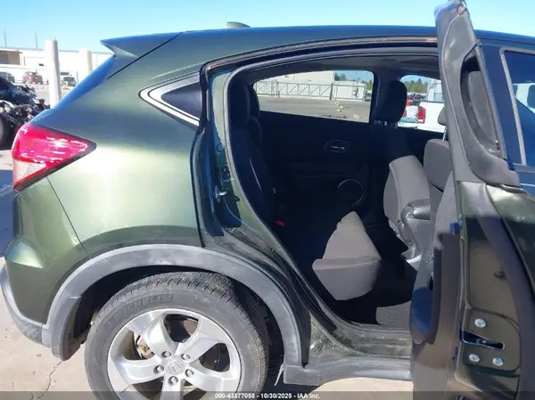 3CZRU5H54GM709461 2016 HONDA HR-V - Image 8