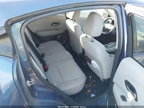 3CZRU5H54GM715745 2016 HONDA HR-V - Image 8