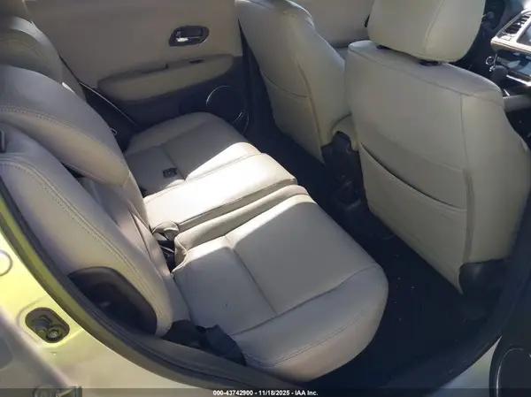 3CZRU5H54GM715986 2016 HONDA HR-V - Image 8