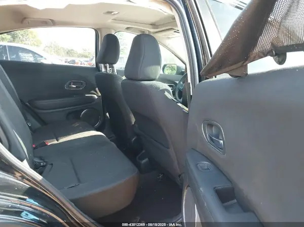 3CZRU5H54GM735137 2016 HONDA HR-V - Image 8