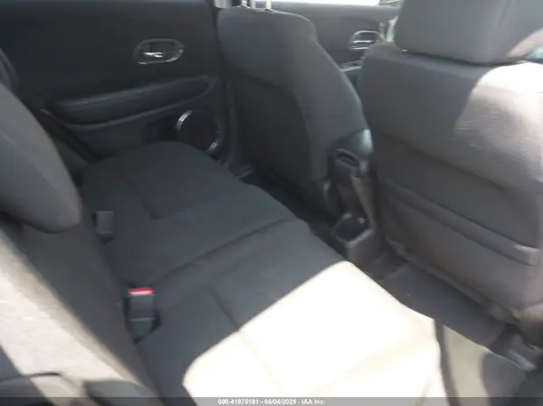 3CZRU5H54GM738393 2016 HONDA HR-V - Image 8