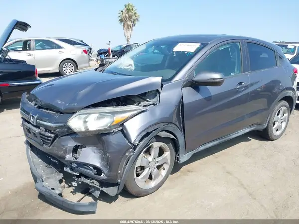 3CZRU5H54HG703613 2017 HONDA HR-V - Image 2