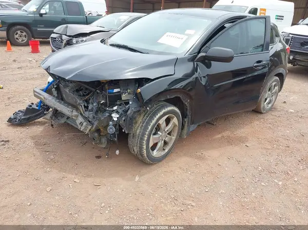 3CZRU5H54HM700812 2017 HONDA HR-V - Image 2