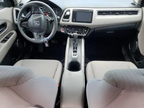 3CZRU5H54HM708005 2017 HONDA HR-V - Image 8