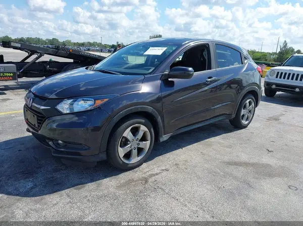 3CZRU5H54HM712376 2017 HONDA HR-V - Image 2
