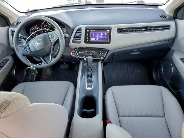 3CZRU5H54HM712880 2017 HONDA HR-V - Image 8