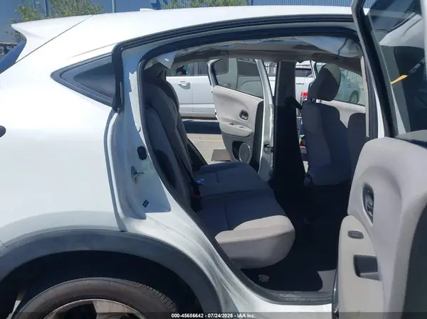 3CZRU5H54HM718260 2017 HONDA HR-V - Image 8