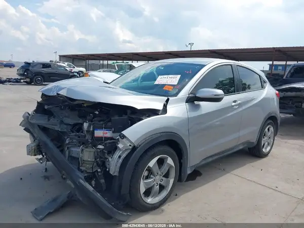 3CZRU5H54HM719568 2017 HONDA HR-V - Image 2