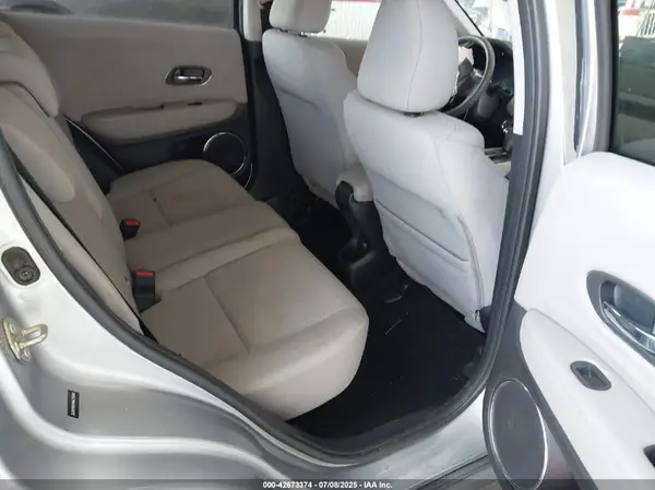 3CZRU5H54HM725886 2017 HONDA HR-V - Image 8