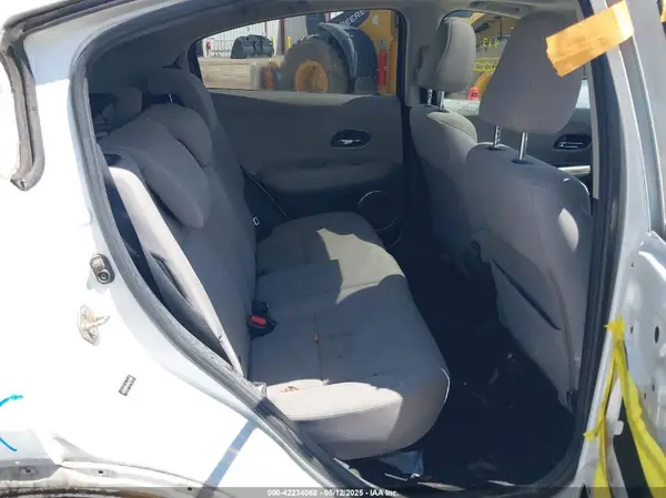 3CZRU5H54HM727086 2017 HONDA HR-V - Image 8