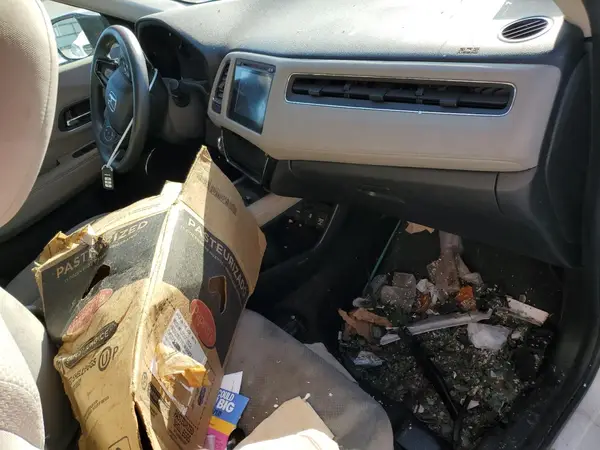 3CZRU5H54JM700282 2018 HONDA HR-V - Image 8