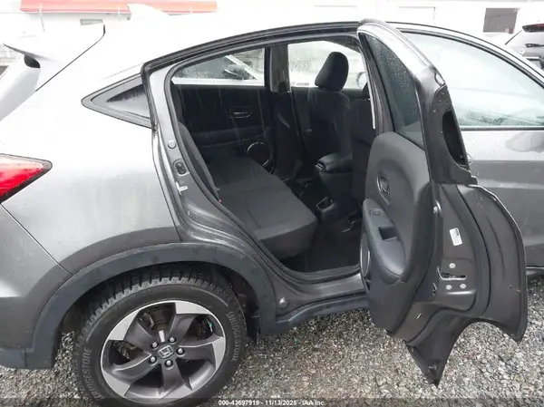 3CZRU5H54JM714196 2018 HONDA HR-V - Image 8