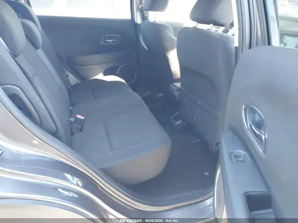 3CZRU5H54JM717096 2018 HONDA HR-V - Image 8